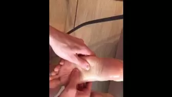 Oil Footjob and Beautifully Massage - Footrelaxxx