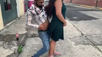Vendiendo una tanga y tocando mi attractive cuerpo