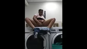 Sneaking a Quick Spunk at your Local Laundromat