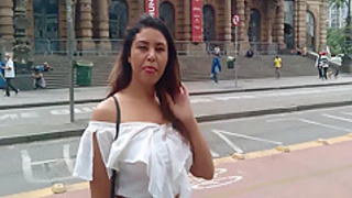 Sarah Rosa In Salve Familia!! Ja No Red O Setimo Episodio Da Hora Extra! Com A Maravilhosa Causando No Centro De Sao Paulo, Completinha No Red!! 8 Min