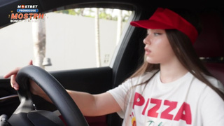 Hammered a pizza delivery skank for being late, got a tip with a powerful cream-pie in her snatch