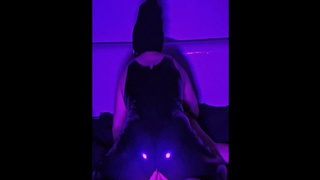 Round two enormous behind Milf in tight leather outfit mounts meat so good.