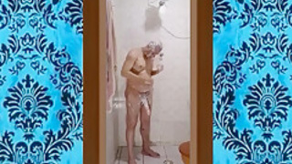 O Meu Banho Gostoso Com o Pau Duro 001