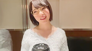 0011254_Hカップ フェラチオ 眼鏡などが含まれている