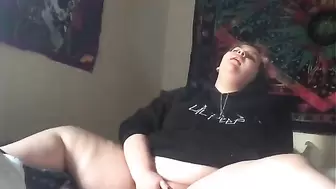 BBW Teen Virgin Stoner Fingers herself and Plays with Clit