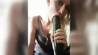 Slopy Food Blowjob by Lucylou